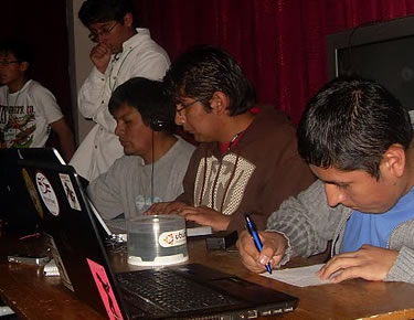Cobertura Online del BarCamp El Alto - La Paz, el pasado sábado, en homenaje al “Día mundial de la Internet”.
