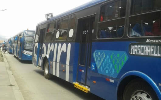 Buses Sariri inicia operaciones en la ciudad de El Alto