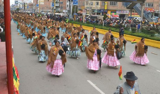 Desfile de Gremiales de El Alto