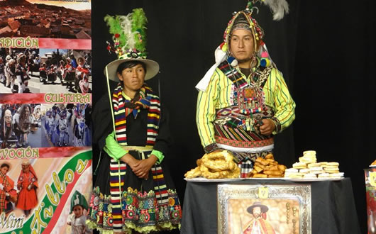 Bailarines de Potosí visitaron La Paz para promocionar la festividad.