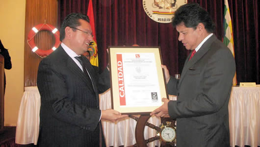 Ibnorca entregó el jueves la certificación ISO 9001 al Registro Internacional Boliviano de Buques (RIBB)