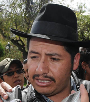 Esteban Urquizu Cuéllar, Gobernador de Chuquisaca.