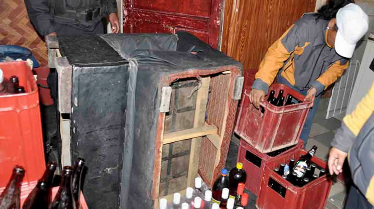 Operativos en bares clandestino de la Ceja