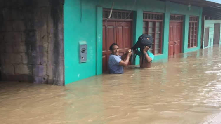Desborde del río Madre de Dios afecta a 900 personas de Puerto Rosario en Pando