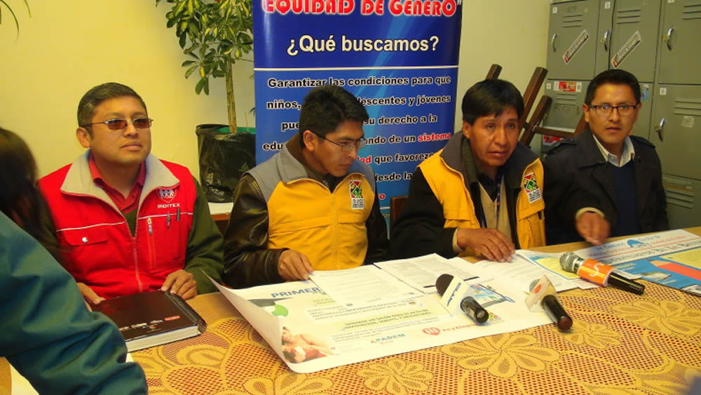 Municipio y PADEM lanzan el concurso “Whatsapp – Apthapi Educativo”