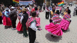 Adultos mayores de El Alto rescatan danzas ancestrales