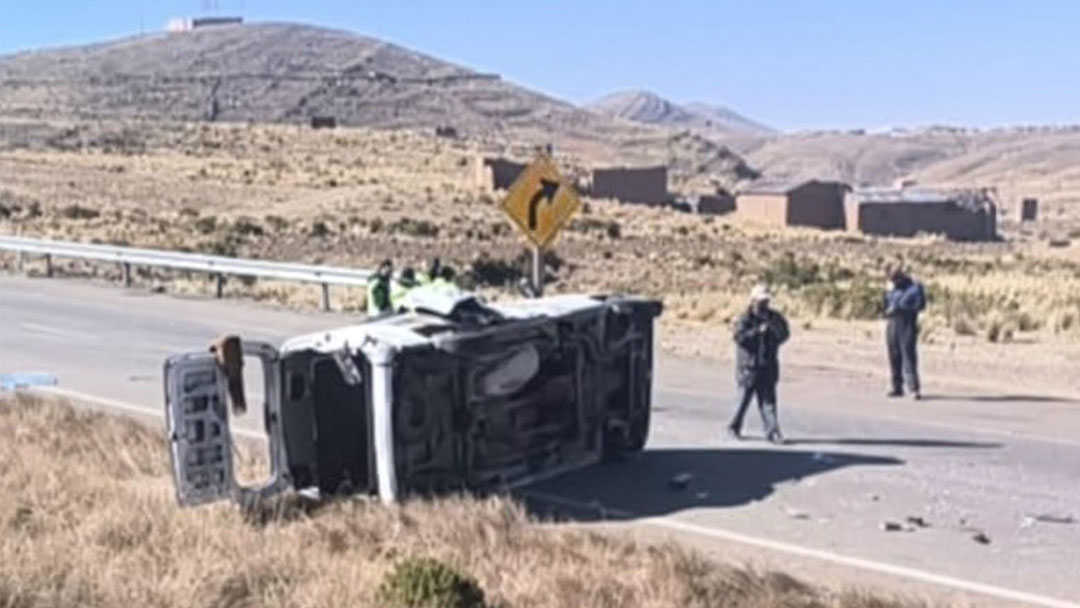 El estado en que quedó el vehículo tras al accidente. Foto: redes sociales