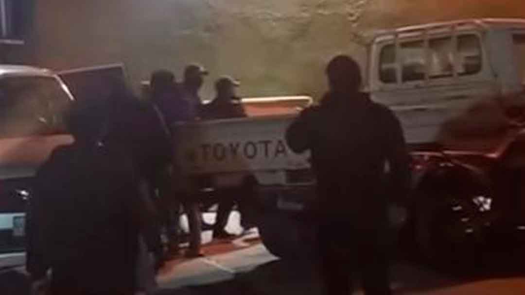 Traslado de David Quispe Machaca, dirigente de la Confederaci&oacute;n Sindical &Uacute;nica de Trabajadores Campesinos de Bolivia (CSUTCB) a dependencias de la Fuerza Especial de Lucha Contra el Crimen (FELCC).