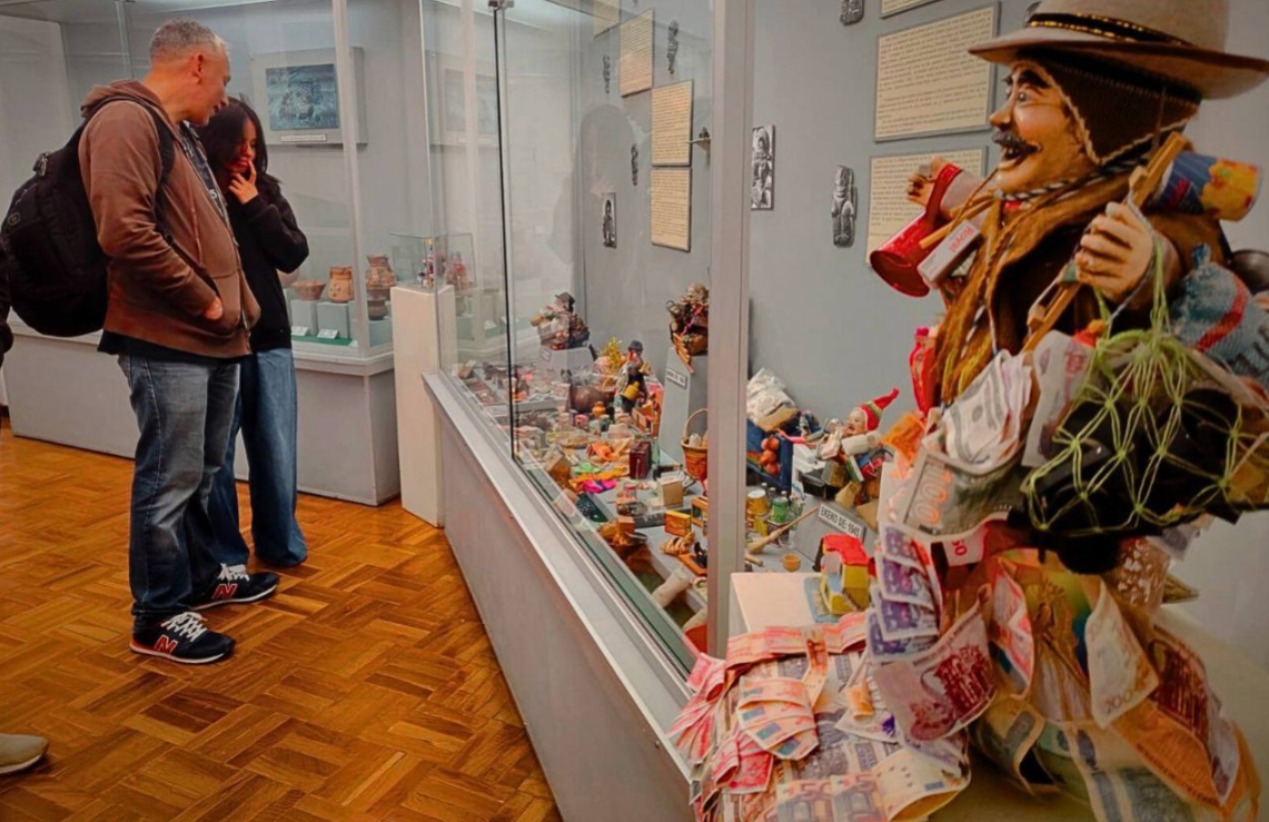 Municipio suspende la IX Larga Noche de Museos por bloqueos y conflictos en El Alto