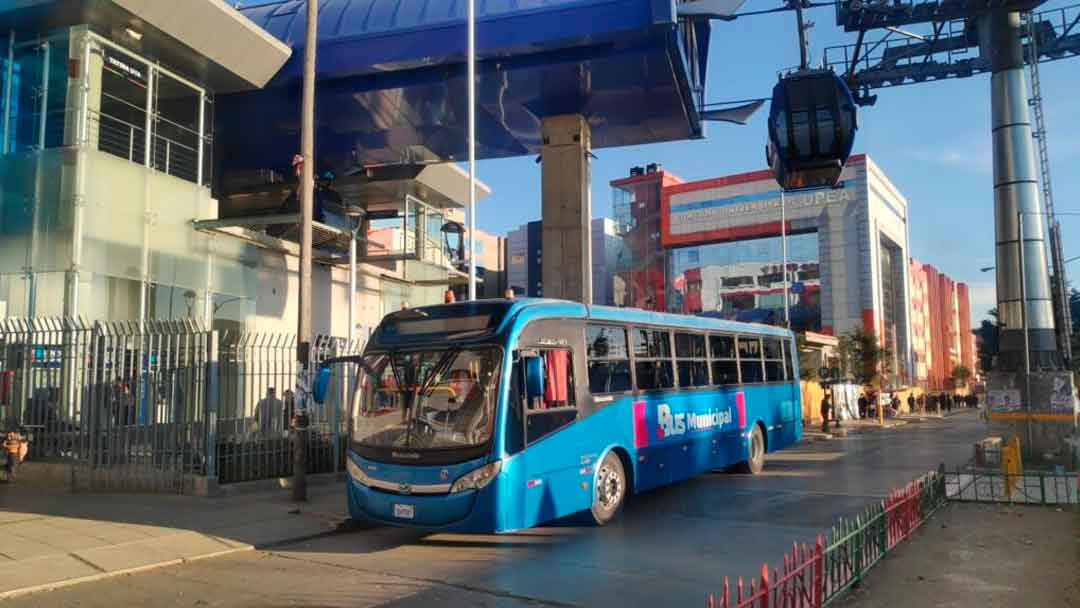Servicio de Buses municipales de El Alto.