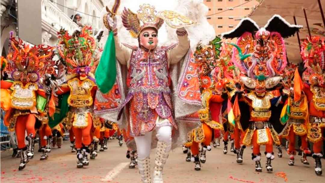 Carnaval de Oruro 2024 afinan detalles de organización y desarrollo de actividades de la Obra Maestra Patrimonio Oral e Intangible de la Humanidad.