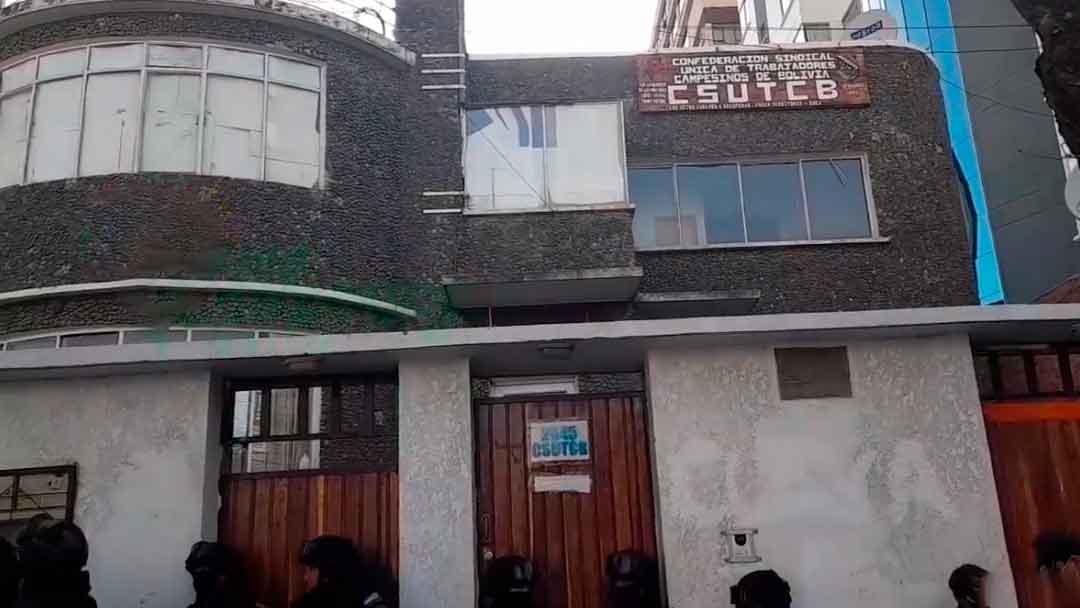 Confederación Sindical Única de Trabajadores Campesinos de Bolivia (Csutcb)