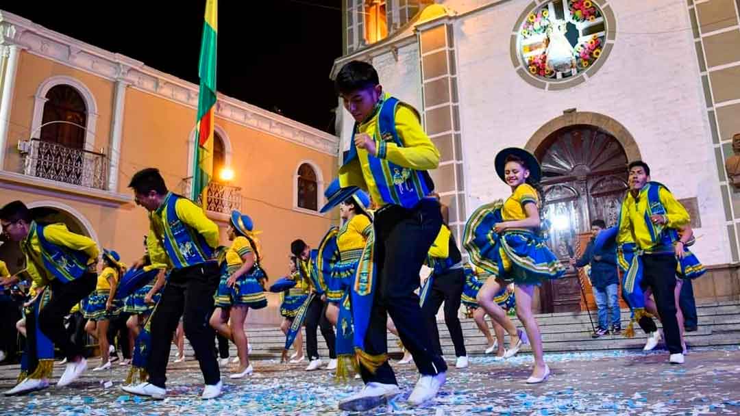 Culturas insta a preservar originalidad de las danzas y cuidar la imagen de la festividad de Urkupiña