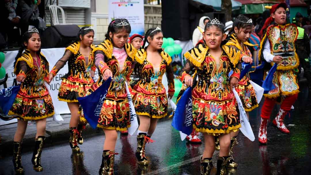 I Entrada Autóctona Folklórica en conmemoración al Día Nacional de las Personas con Discapacidad y al Día del Bastón Blanco