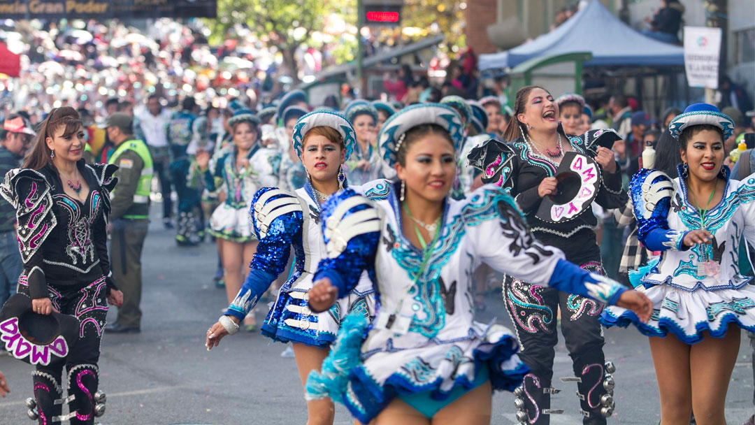 Bailarines y músicos de 75 fraternidades folklóricas se lucirán en la entrada del Gran Poder 2023