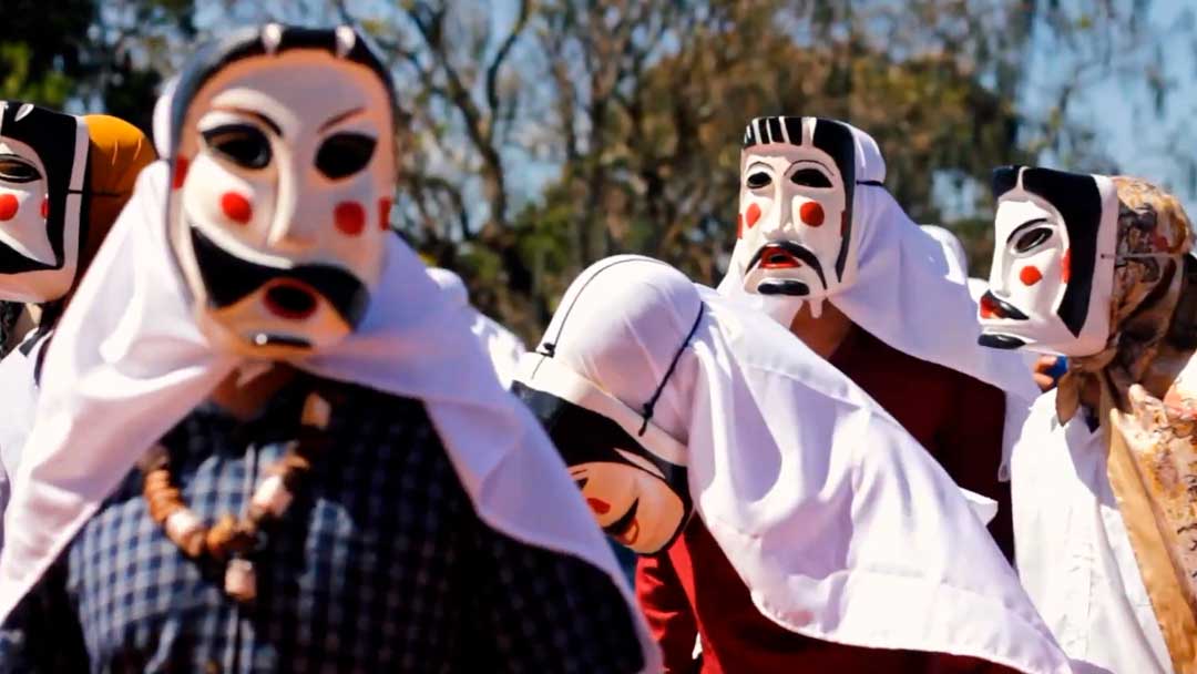 Danza abuelos de los chiquitanos.