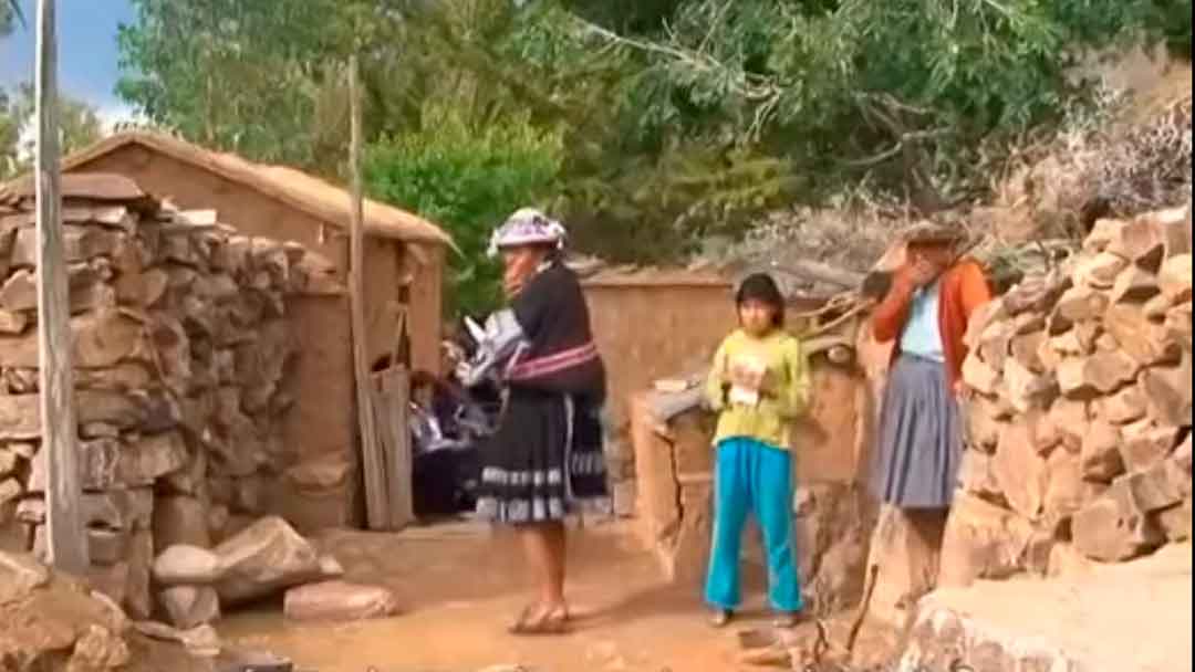 Los quechuas en el cotidiano vivir y su entorno.