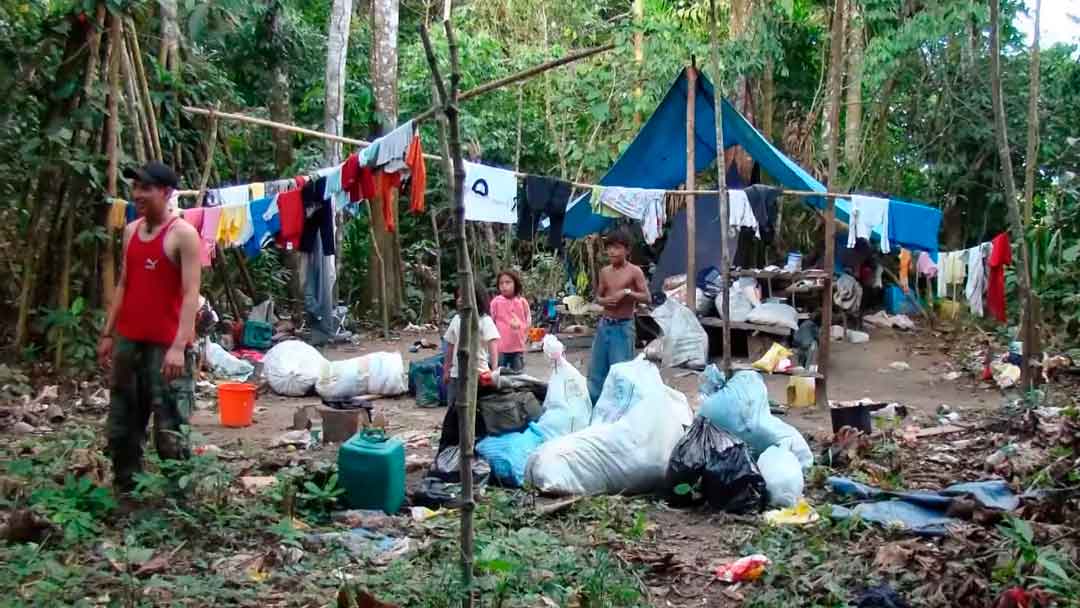 Los Yuqui son el pueblo indígena de la familia lingüística tupí-guaraní, en Bolivia.