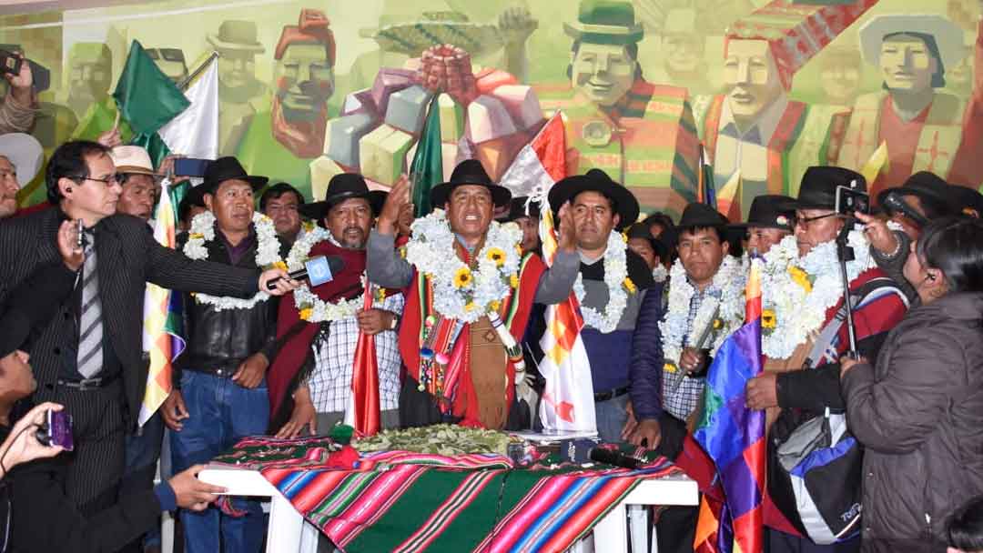 Lucio Quispe y el nuevo comité ejecutivo de la Confederación Sindical Única de Trabajadores Campesinos de Bolivia (CSUTCB)