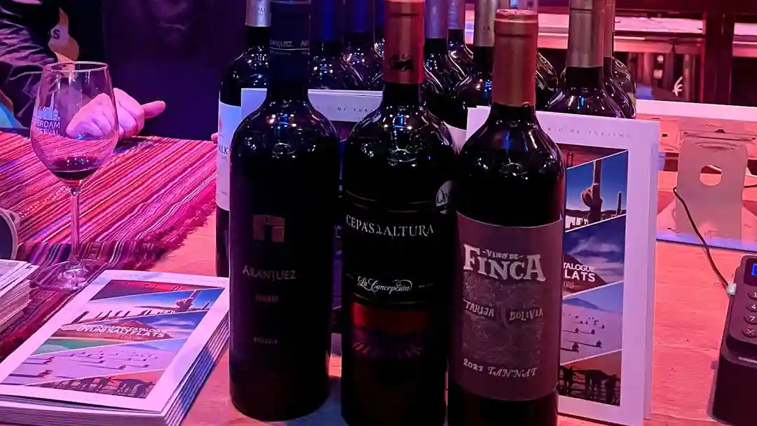 Vinos bolivianos presentados en el Festival de Vinos de Ámsterdam.
