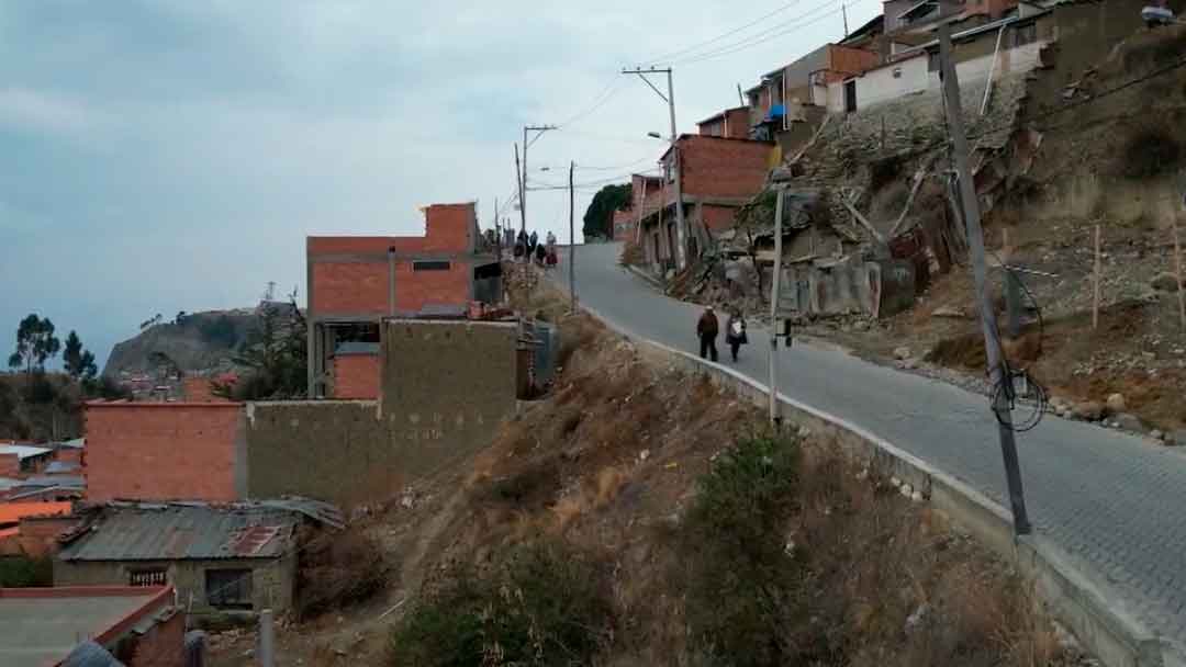 Riesgo de deslizamiento en zona Cervecería de la ciudad de La Paz.