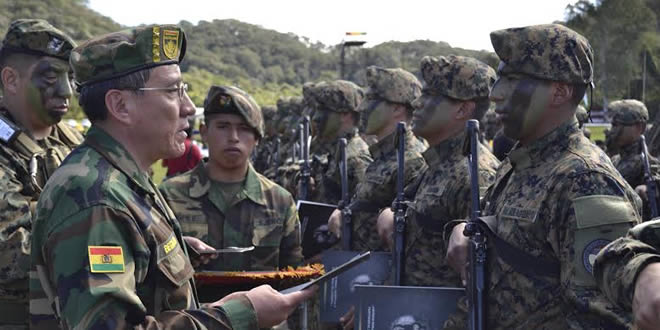 Escuela de Cóndores Bolivianos graduó a 109 oficiales bolivianos y extranjeros