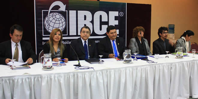 Foro -Hacia un consumo sano y nutritivo: Dietas sostenibles en Bolivia-