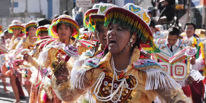 Kullawada boliviana es una danza muy esperada en las entradas folklóricas.