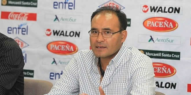 El DT cochabambino Marco Antonio Sandy, ahora trabajará en Sucre.
