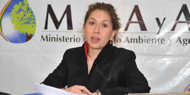Alexandra Moreira, ministra de medio Ambiente y Agua.