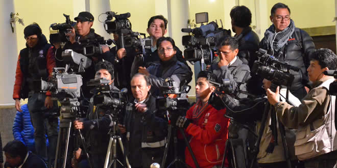 Día del Periodista boliviano: un grupo de trabajadores de la prensa.
