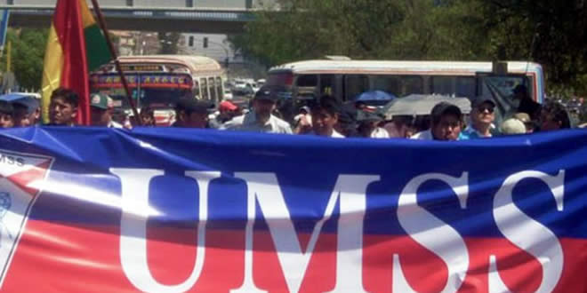 Universidad Mayor de San Simón (UMSS) en marcha.