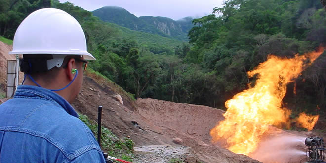 Un pozo de gas natural en su etapa previa a la explotación.