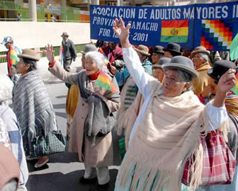 Continuamente los choferes vulneran los derechos de los adultos mayores.