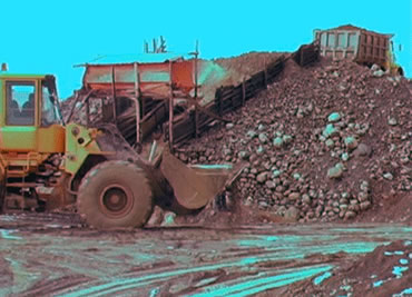 Empresas mineras peruanas ingresaron a territorio boliviano usando maquinaria pesada, con la finalidad de explotar ilegalmente el oro.