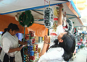 Habrá ferias navideñas en seis macrodistritos de La Paz.