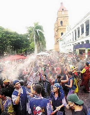 La Policía en Santa Cruz informó que entró en vigencia el plan de seguridad y control por las fiestas de Carnaval en esta ciudad oriental.