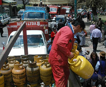 La nueva estrategia del ente regulador incluye el control social en cada uno de los distritos de las ciudades de La Paz y El Alto, en la distribución  del GLP