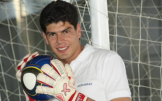 Carlos Lampe, arquero del Bolívar, es el Jugador Petrobras