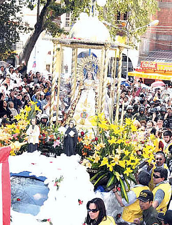 Festividad de la Virgen de Urkupiña