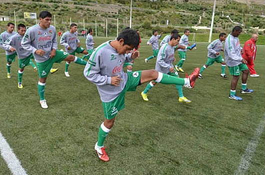 Selección boliviana entrena