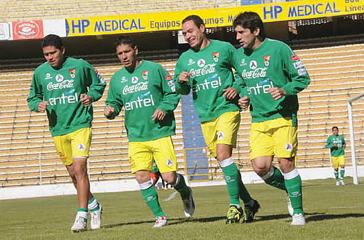 Selección boliviana entrena