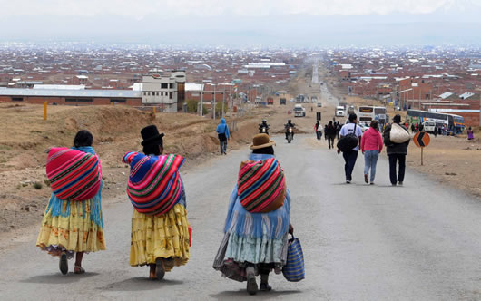 Bloqueo entre la ruta La Paz-Oruro