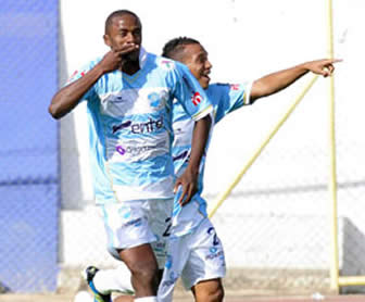 Augusto Andaveris, el goleador de Aurora.