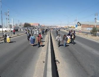 Principales vías de El Alto fueron bloqueadas