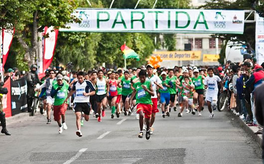 Partida de la carrera pedestre La Paz 3600 10K