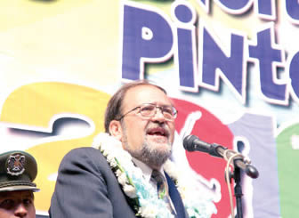 Roberto Aguilar, ministro de Educación.