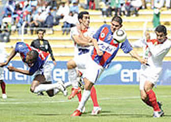 La Paz Fútbol Club terminó ganando (3-1) el partido ante Guabirá