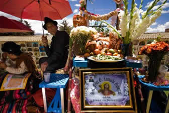 Visita a los cementerios en Todos Santos