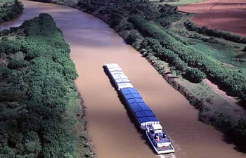 La hidrovía Paraguay-Paraná será mejorada para posibilitar que las naciones puedan acceder al Atlántico sin problemas¡
